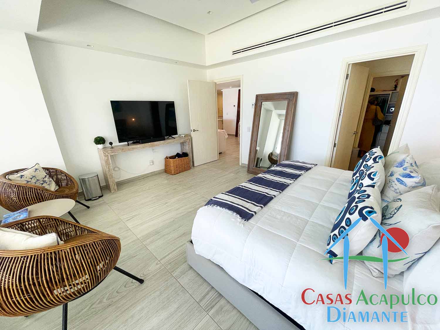 Maralago C 202 - Recámara principal antes de Otis 4